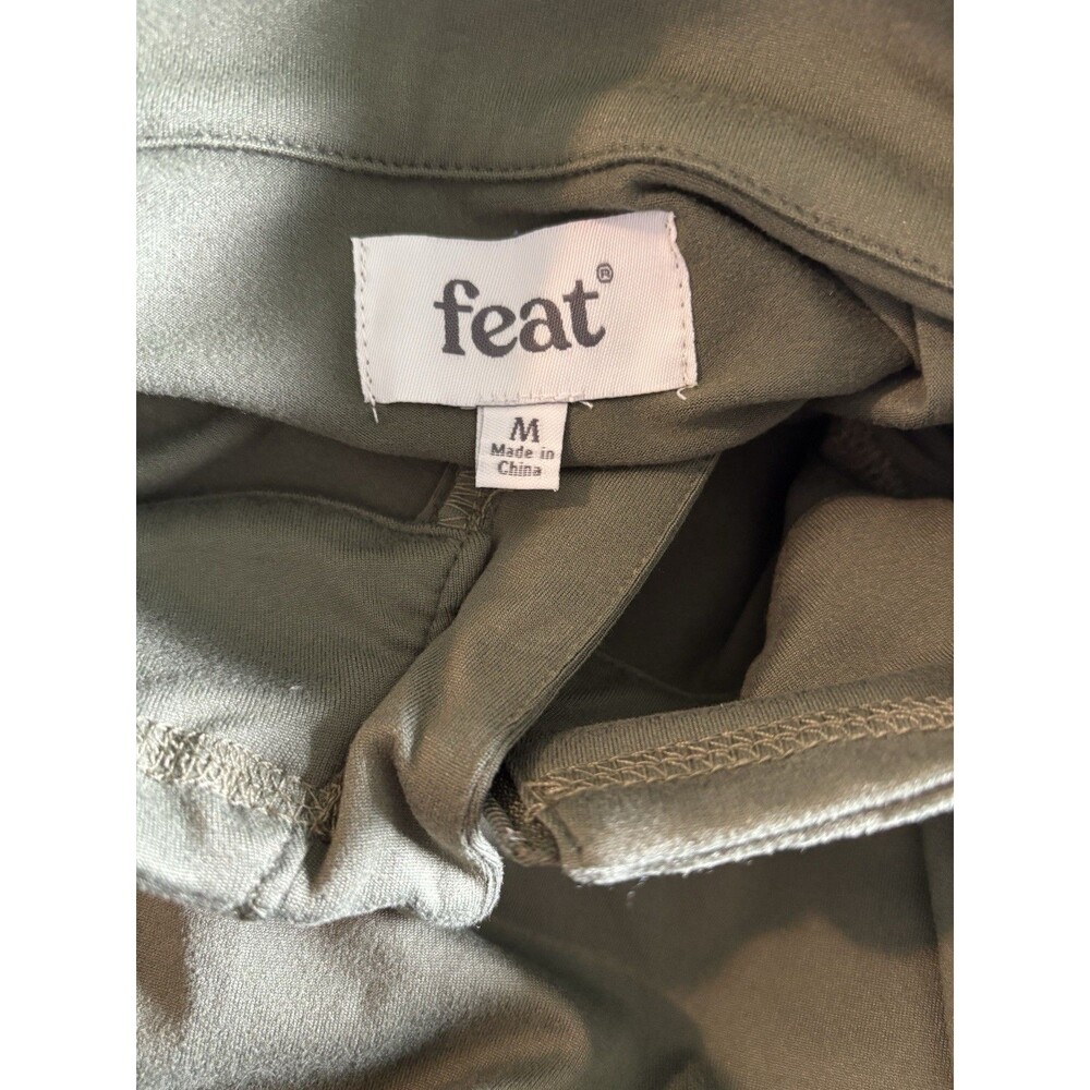 FEAT Roam Sage Green 1/4 Zip Performance Pullover Long Sleeve Top Medium $108 - Picture 5 of 6